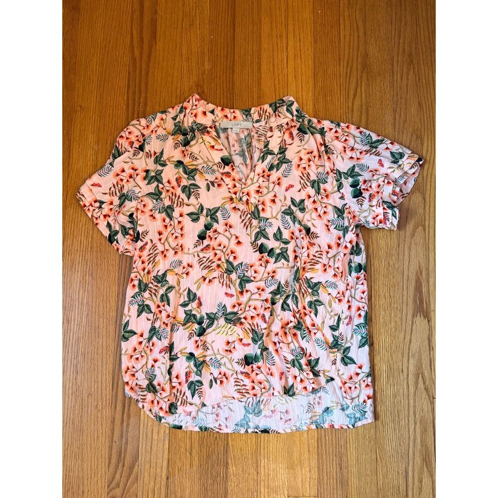 LOFT Pink Floral Short Sleeve V-Neck Blouse Size M